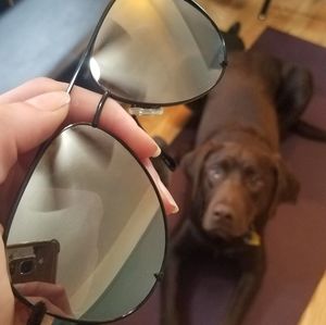 Quay Australia x Desi Perkins High Key Black Sungl